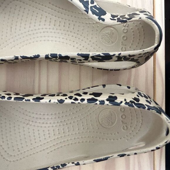 Women’s Crocs Size 10 Kadee Animal Print Leopard Slip-on Ballet Flat Shoes - Picture 8 of 9
